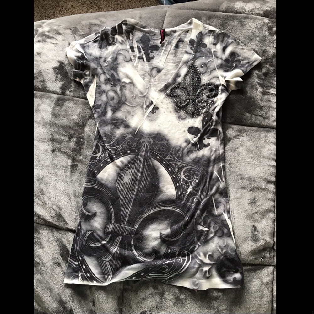 Short Sleeved grey and black printed shirt
